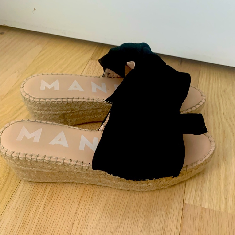 Manebi Platform with Knot Slides